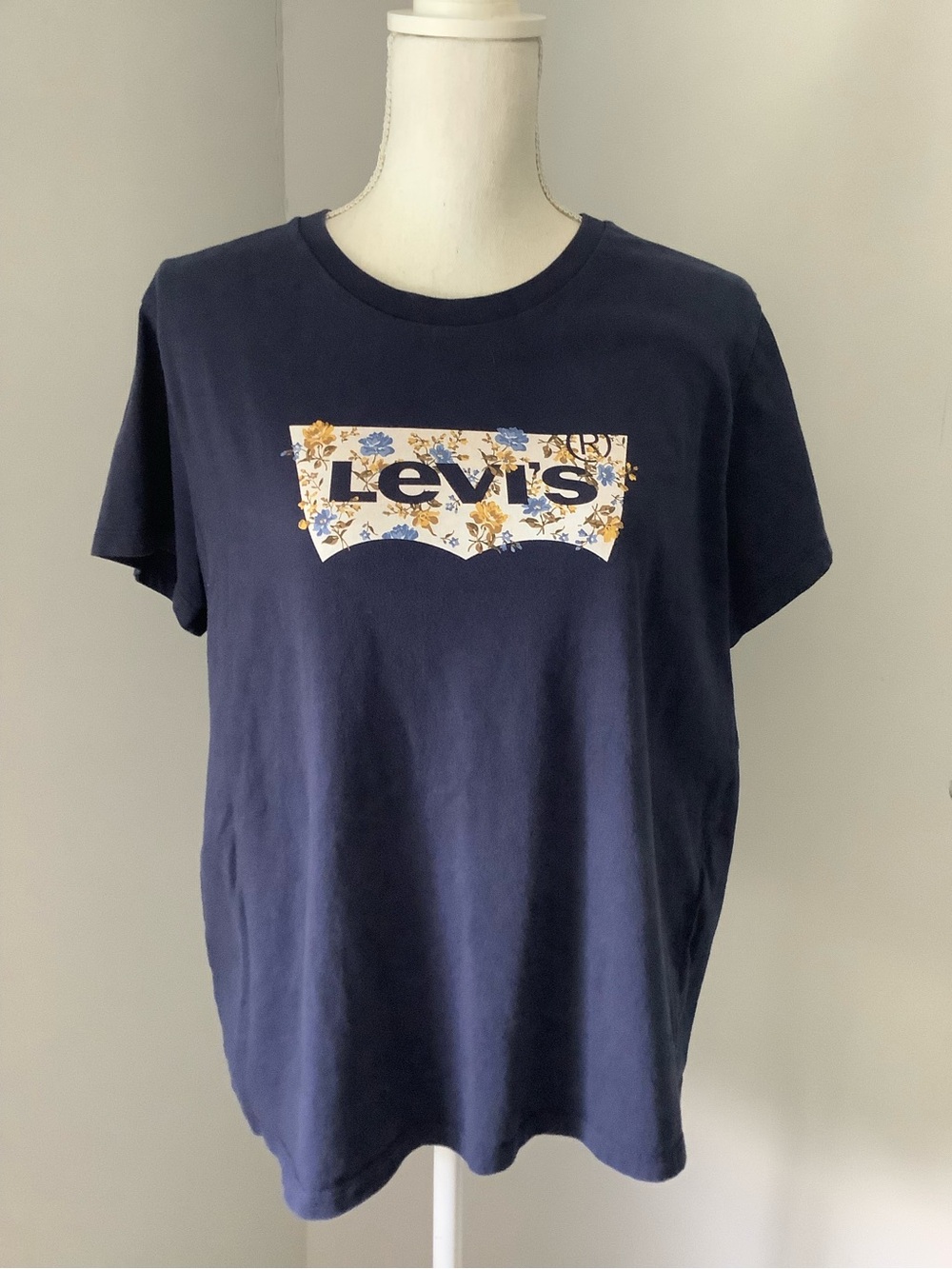 Levi's Navy Short Sleeve Tee with Floral Logo